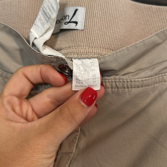 Collection L tan Capri size 14 women’s - Picture 5 of 6